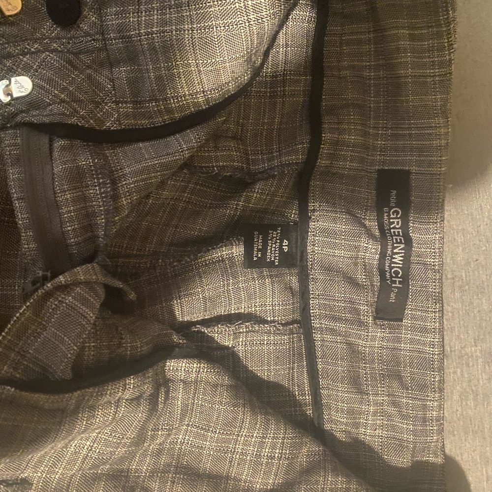 Brand new pants tryed on but never wore